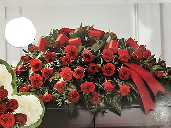 Red Casket Spray