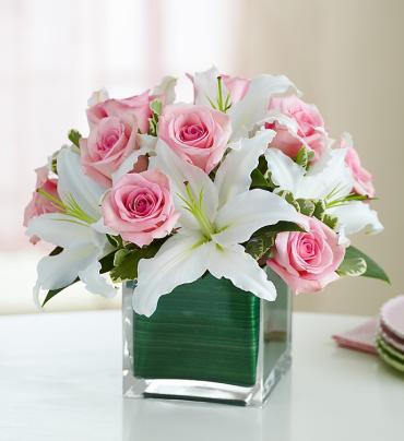 Modern Embrace⢠Pink Rose & Lily Cube